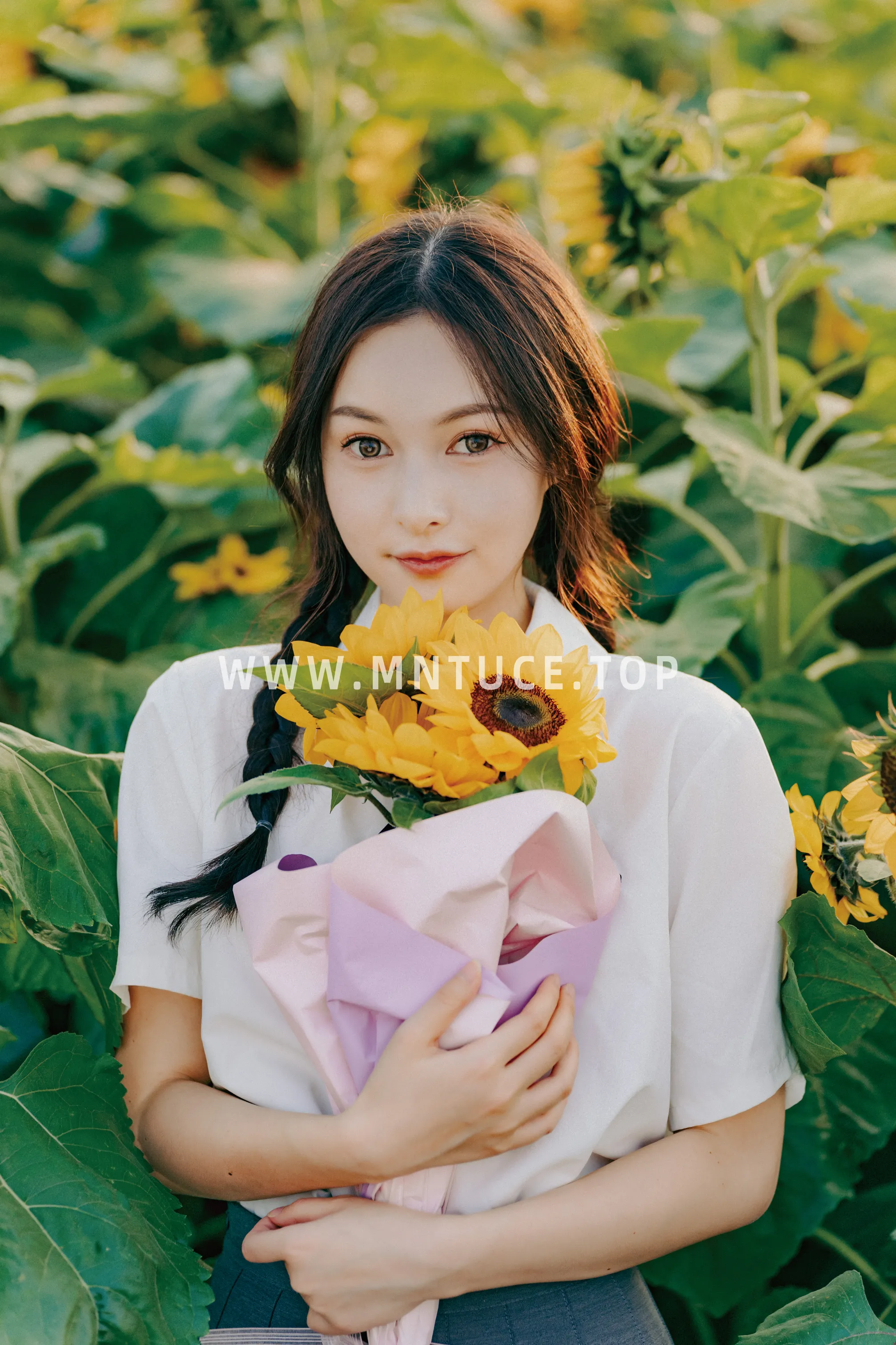 [YITUYU] 2022.12.07 Vol.2621 – Autumn of Sunflowers Huang Shuqi_suki#[22P]-18