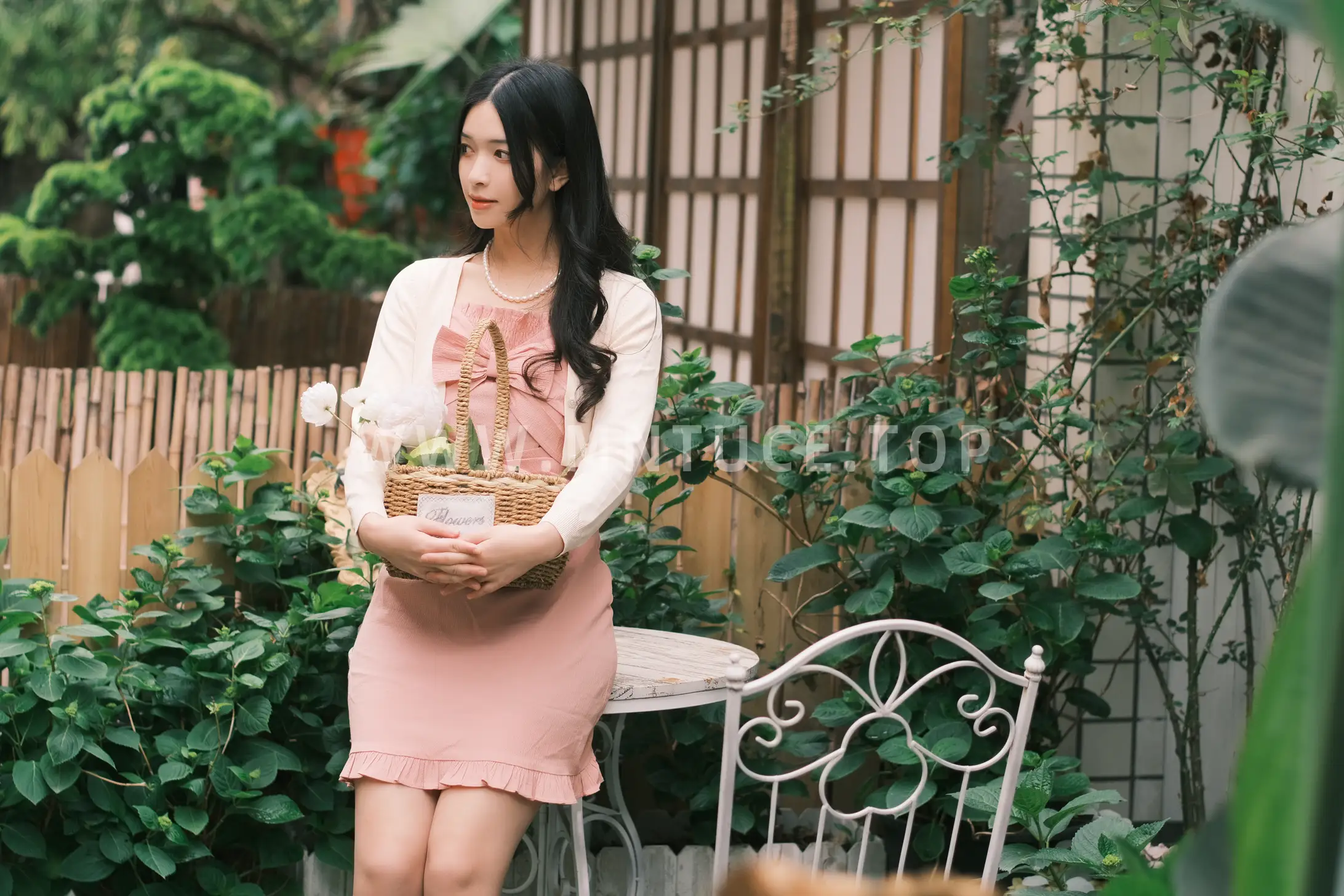 [YITUYU] 2022.05.14 Vol.881 – Your Garden Xin Ran#[20P]-20